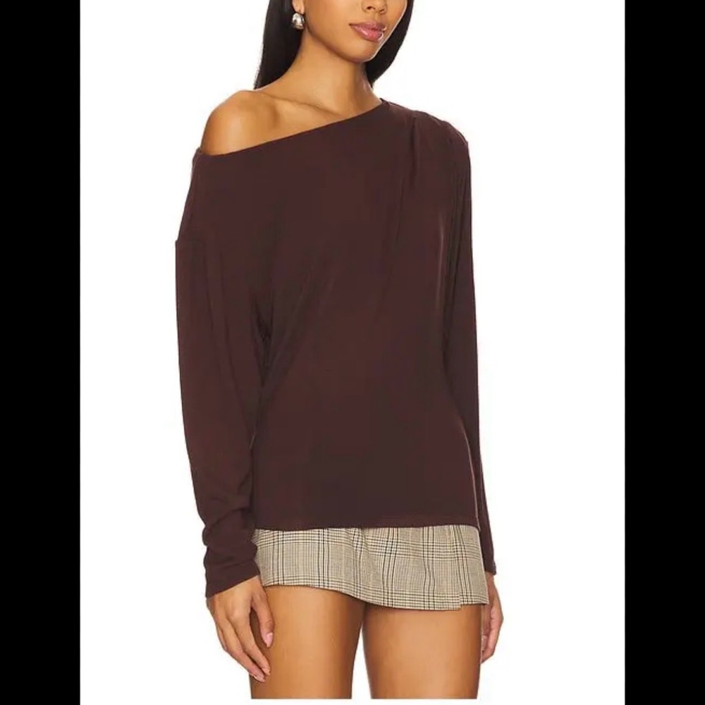 New Astr brown Nary Off-Shoulder Top size large